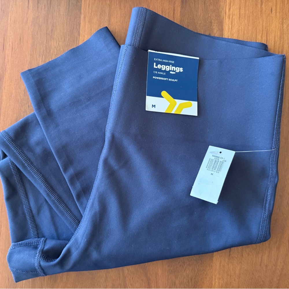 NWT / Old Navy / Extra High-Rise Leggings in Navy Blue
